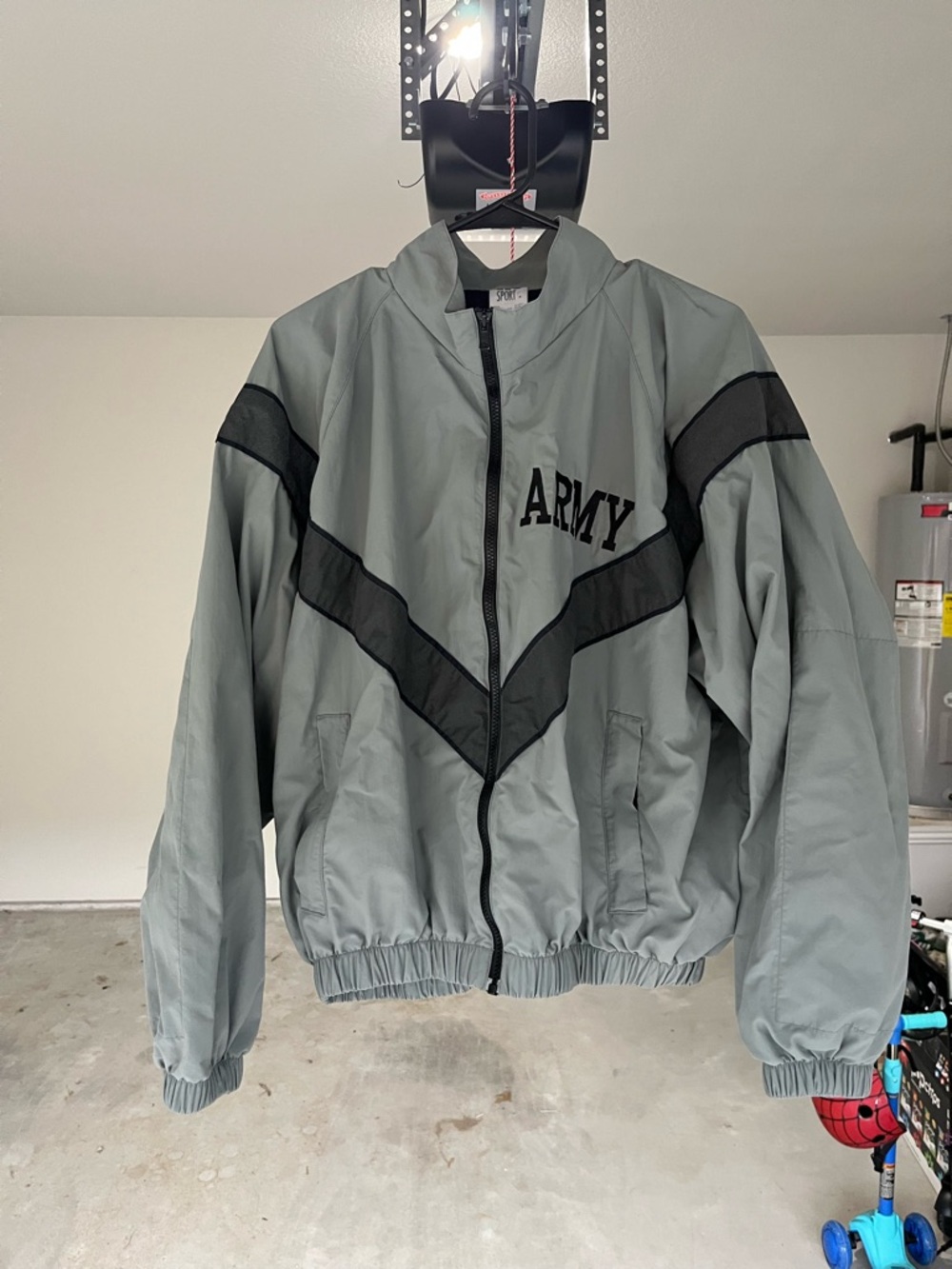 U.S. Army Physical Fitness PT Training Windbreaker Jacket IPFU Size Large/Short